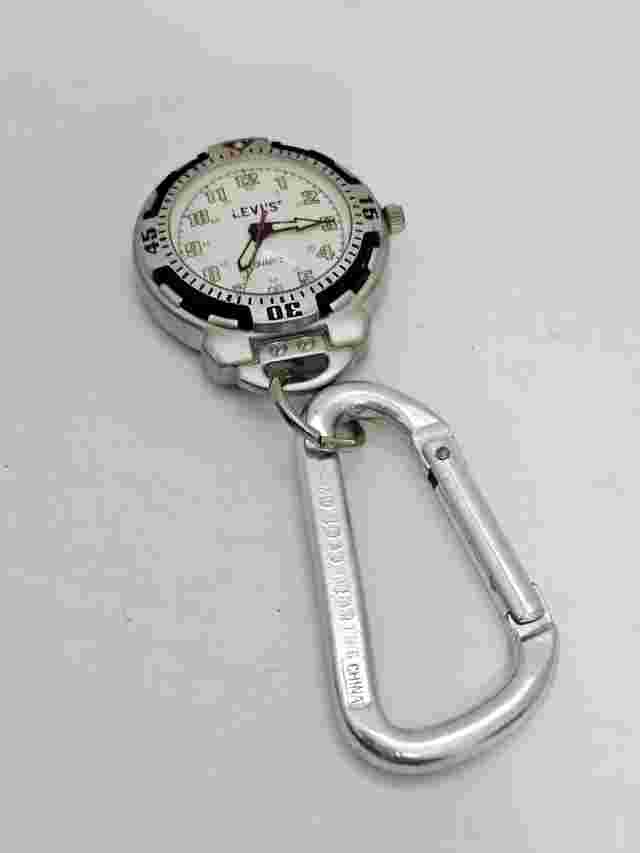 Vintage Levis Clip Watch NEEDS BATTERY AC