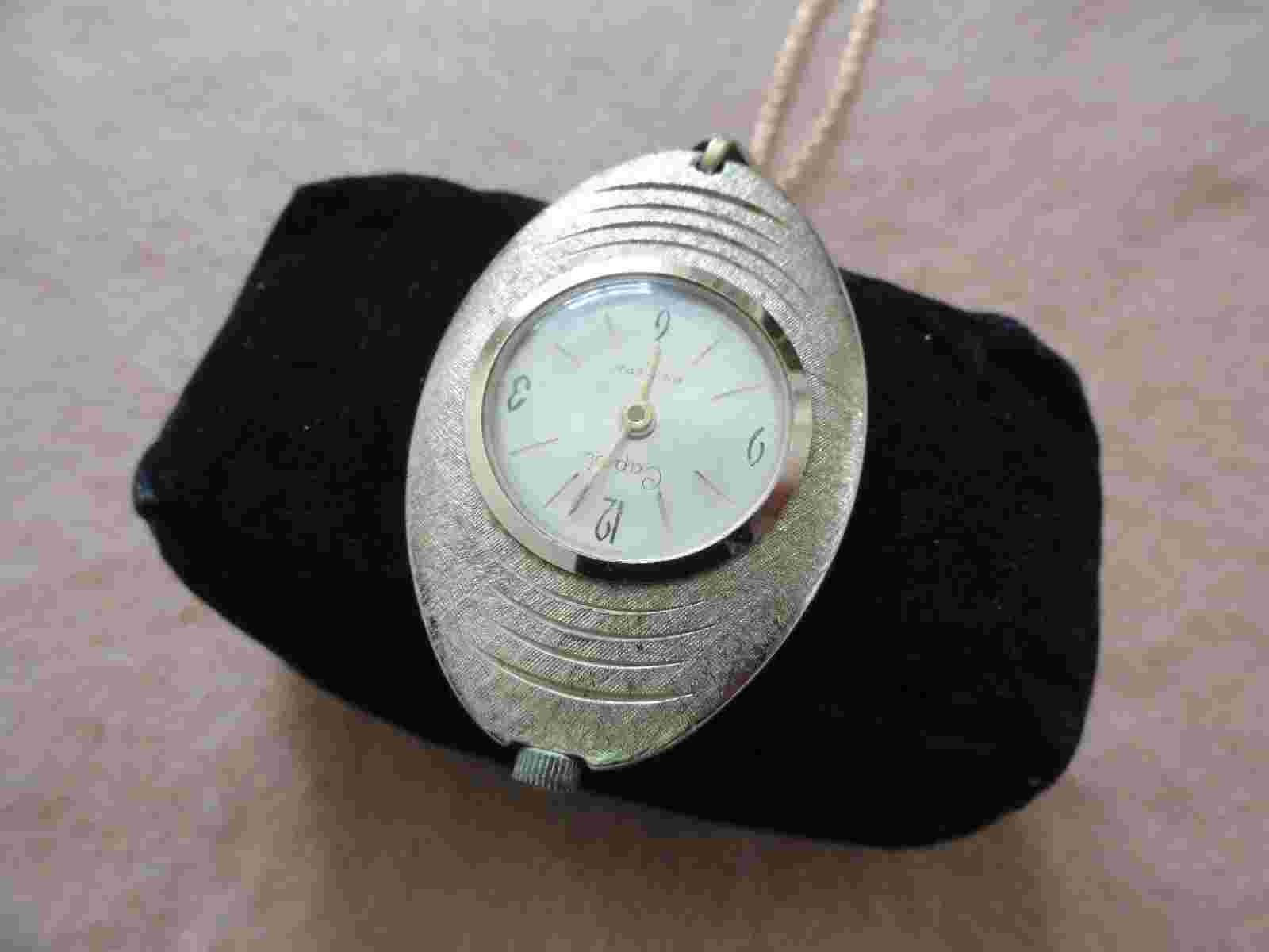 Swiss Made Vintage Mechanical Wind Up Capri by Mepa Necklace Pendant Watch