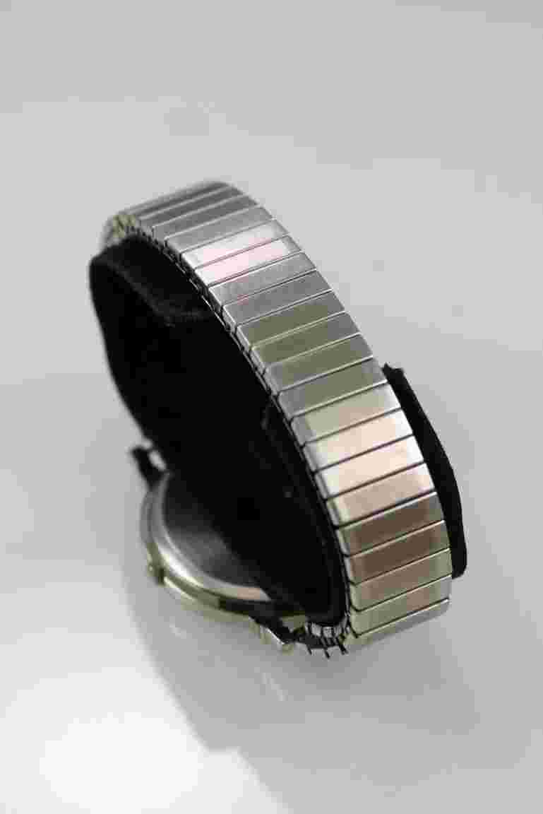 Jemis Watch Men Stainless Steel Silver Stretch Battery Water Resist White Quartz