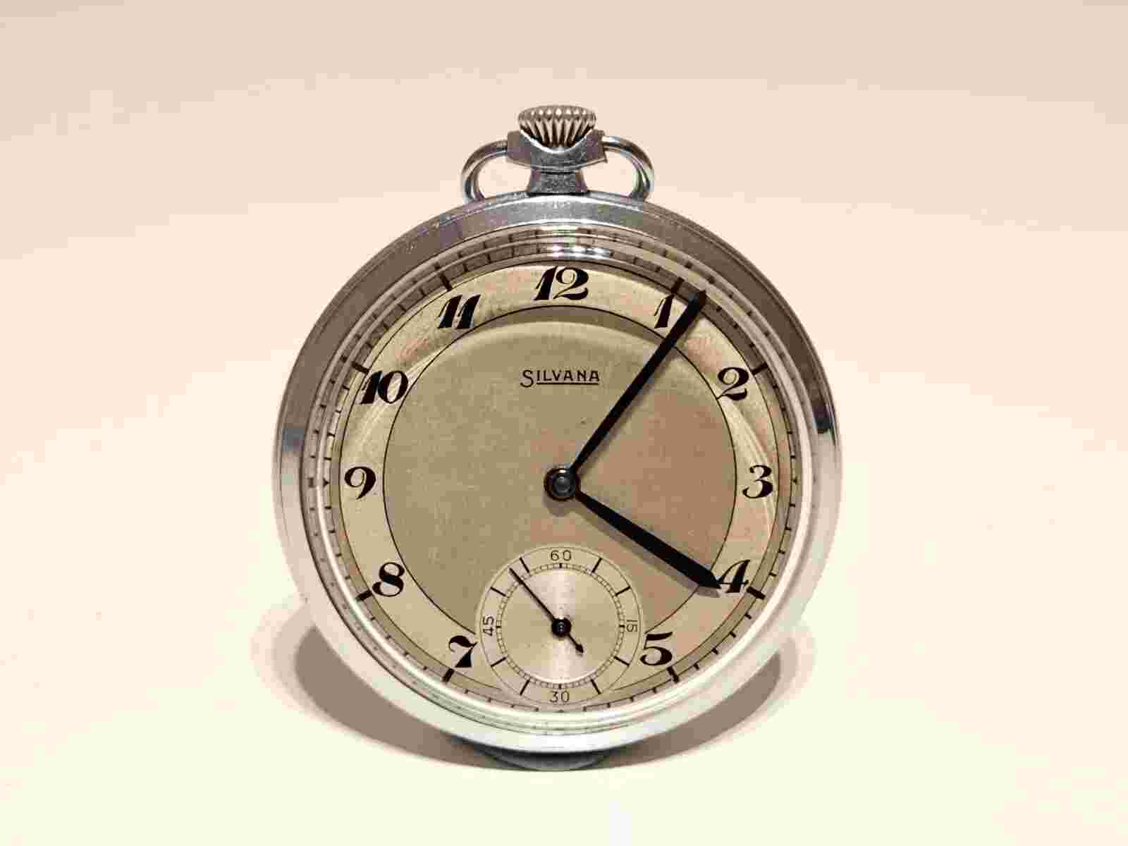 VINTAGE WW2 ERA RARE SWISS  MEN'S TWO TONE DIAL OPEN FACE POCKET WATCH"SILVANA"