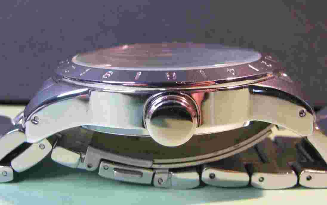 Claiborne  Quartz Date Watch