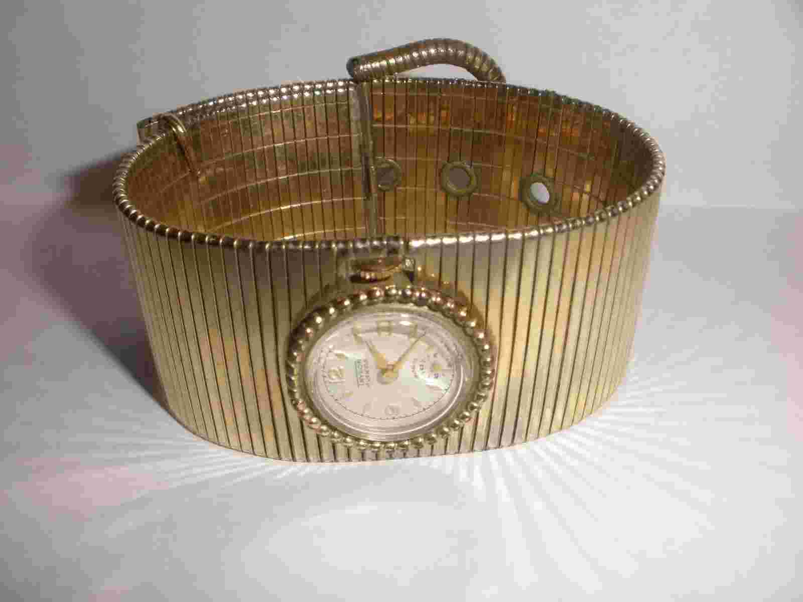 Great Vintage 10k gold plated Taylor incabloc ladie`s woman watch bracelet runs