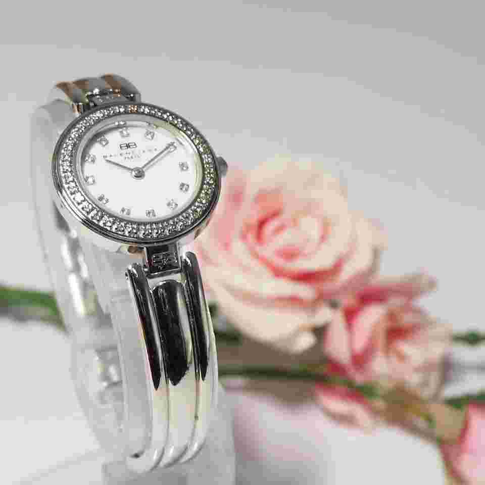 Balenciaga Stone Bezel 12P Diamond Women's Watch Quartz Stainless F404