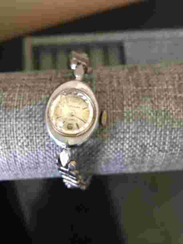 Vintage Signal 17 Jewels Self Winding Silver Tone Stretchable Band Watch