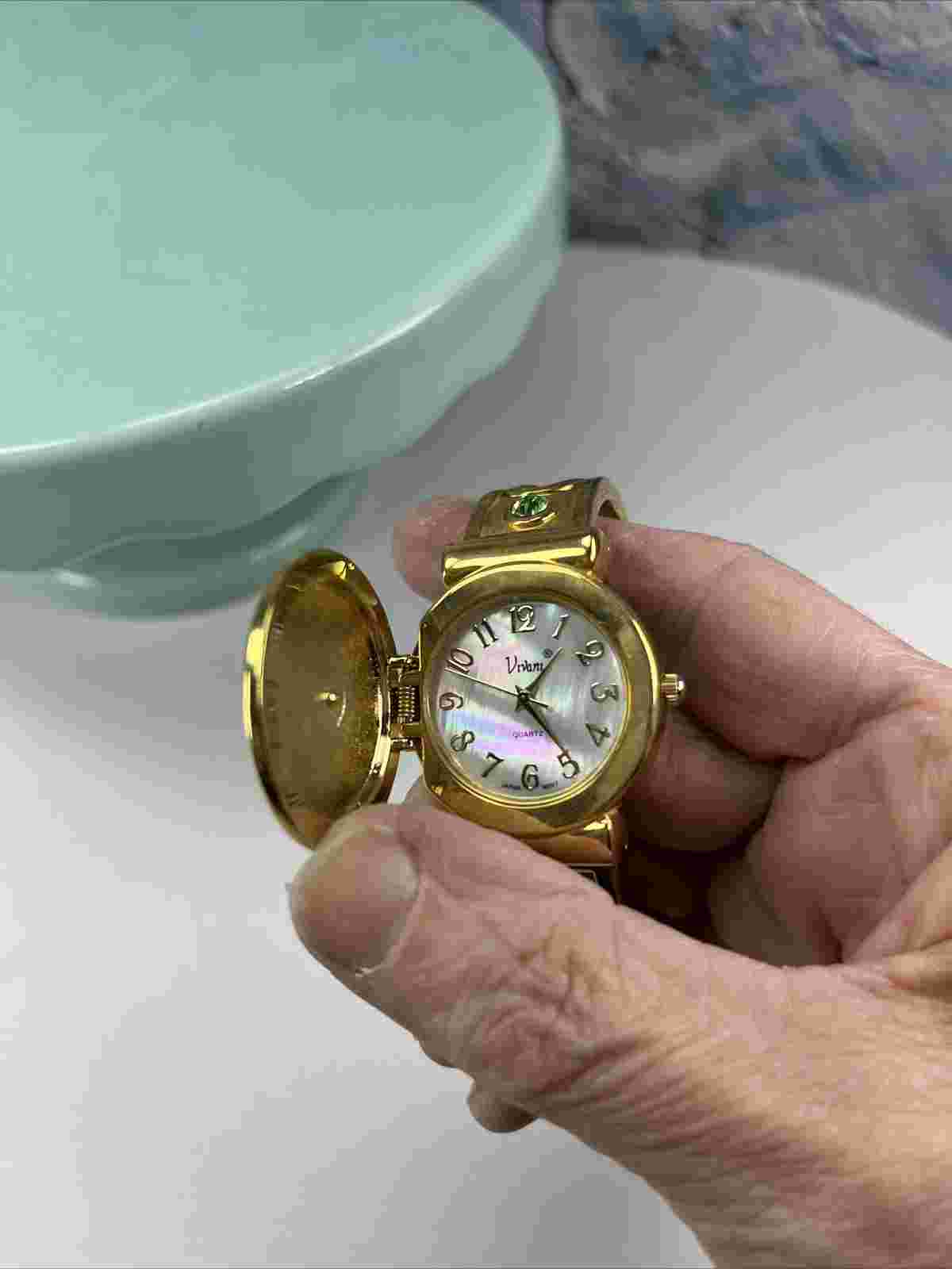 Vivani ladies watch with a Cuff Band gold rhinestones LOT I
