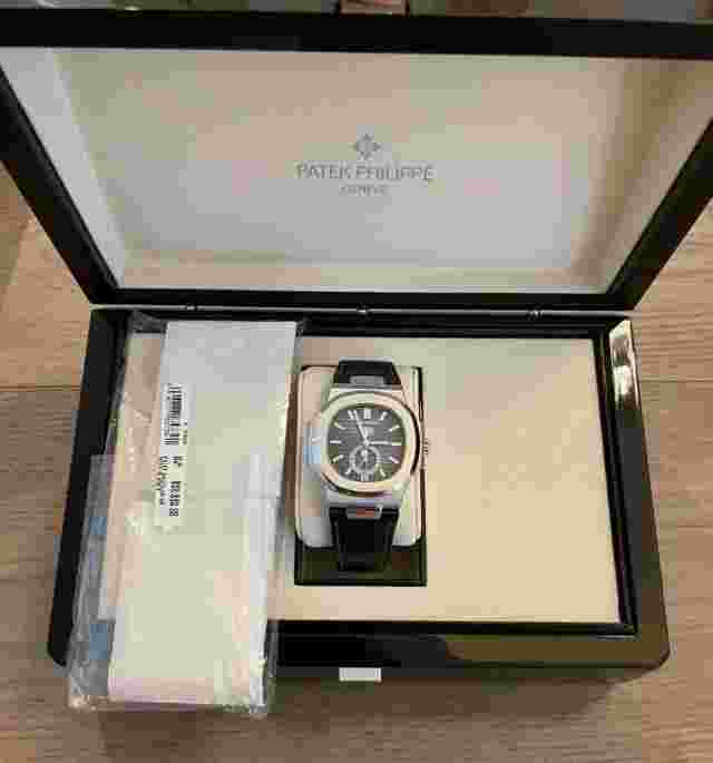 Patek Philippe Nautilus Men's Black Watch - 5726A-001