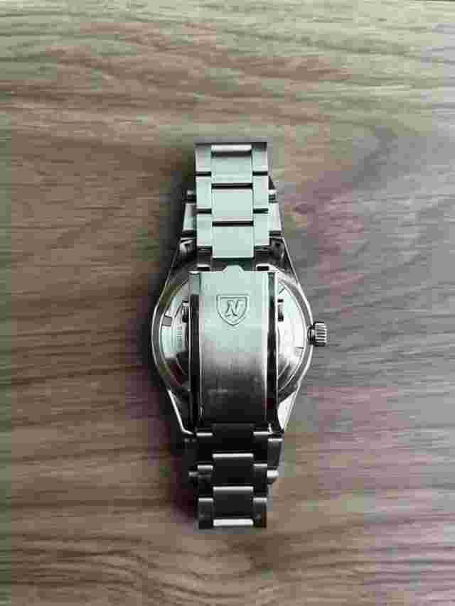 NIVADA GRENCHEN F77 Black with Date analog watch men