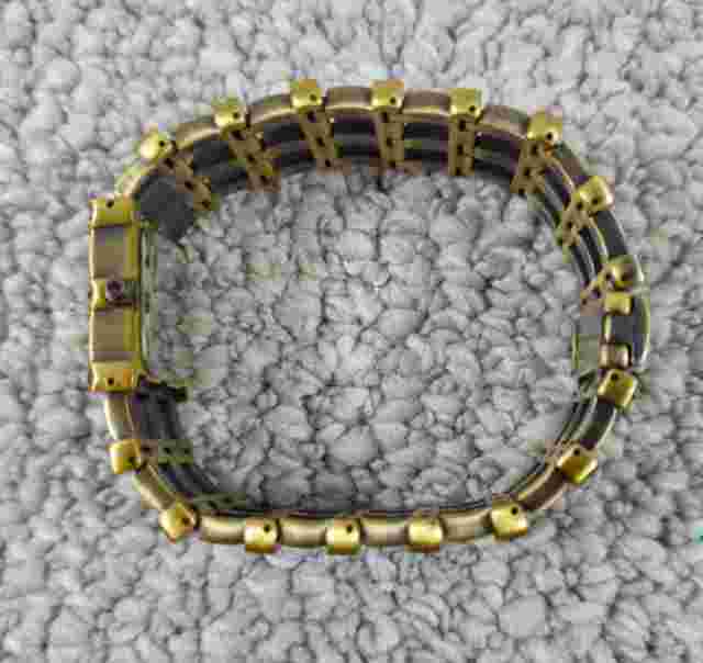 Heidi Daus Multigem Bracelet Watch B6900 Brass Measures 8" Battery