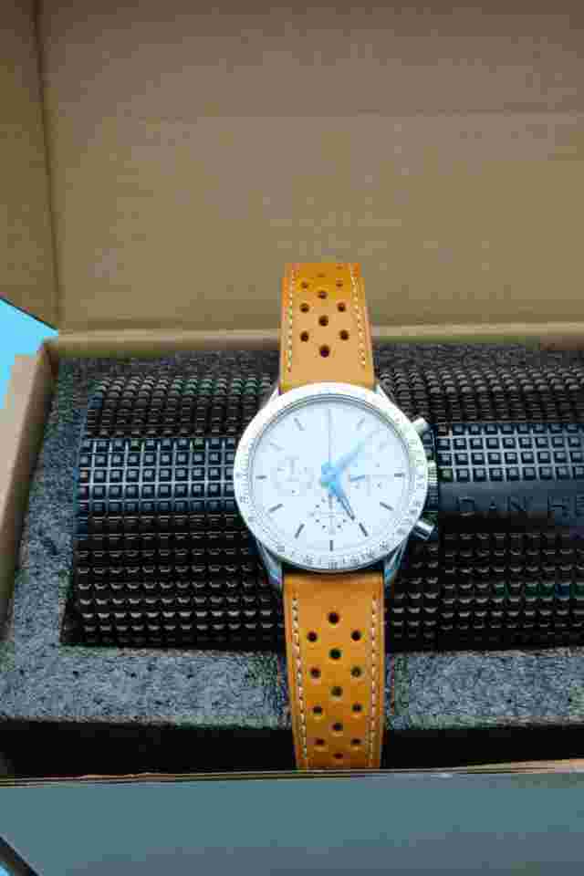 Dan Henry 1962 Racing Chronograph with extra racing leather band Mint