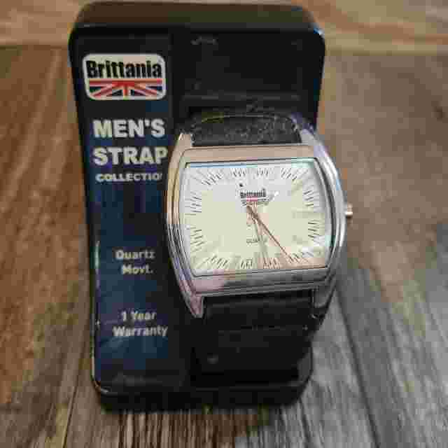 Vintage Brittania Men's Watch SilverTone Brown Leather Band Quartz Movt. NIB