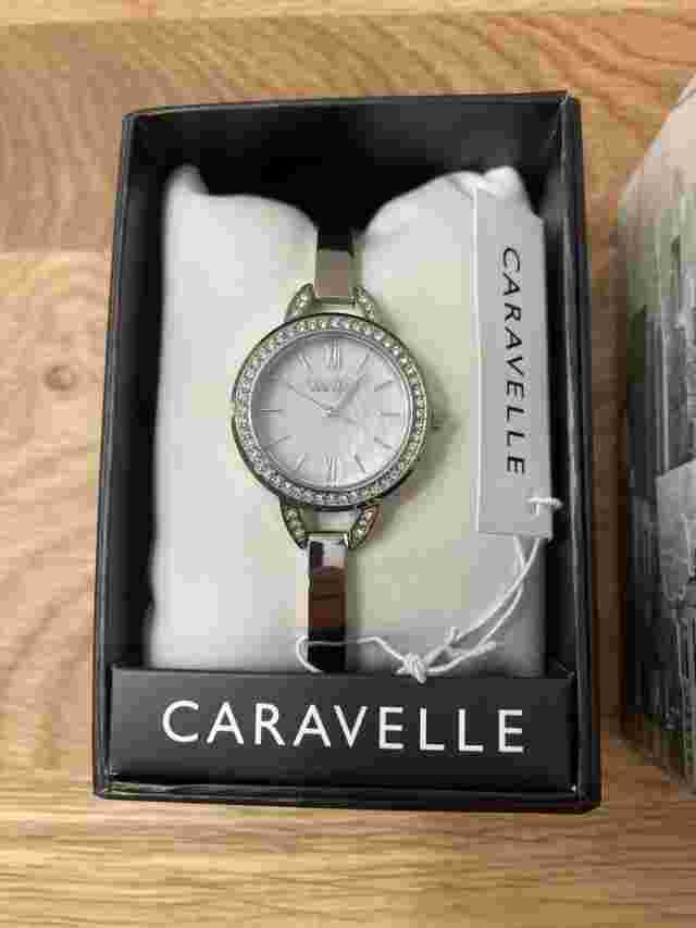 NWT! CARAVELLE New York by Bulova Ladies Wristwatch Analog NIB 43L166 Quartz