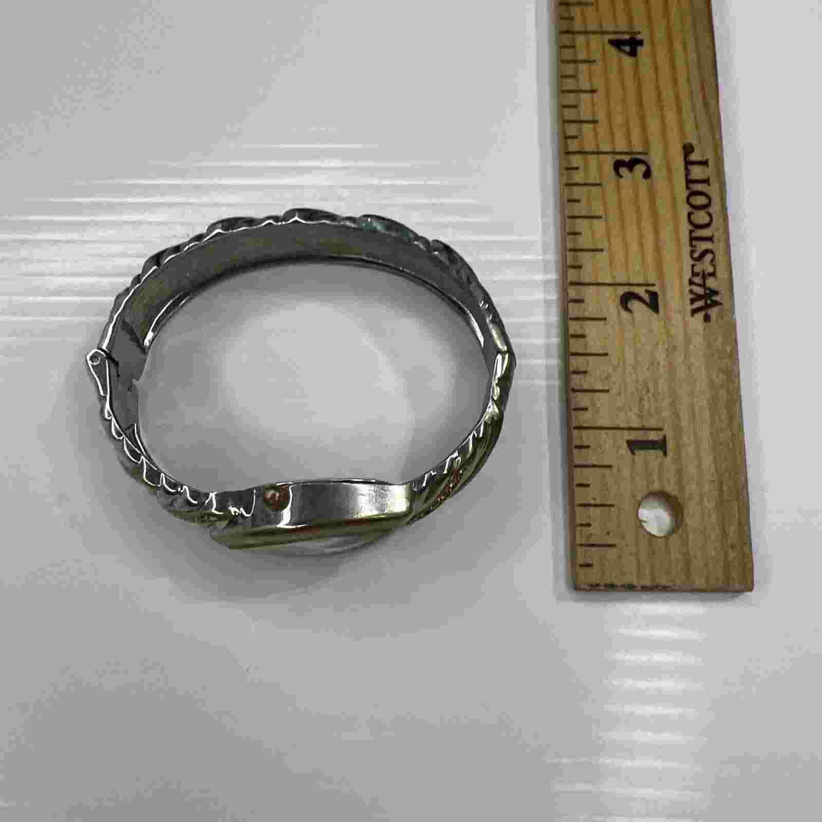 Mayfair Quartz Japan Two Tone Cuff Baroque Accutime 712 Retro Watch Untested