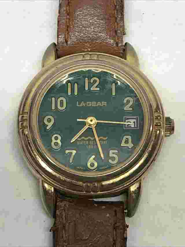Vintage LA Gear Women’s Gold Tone Wristwatch W/ Genuine Leather Band