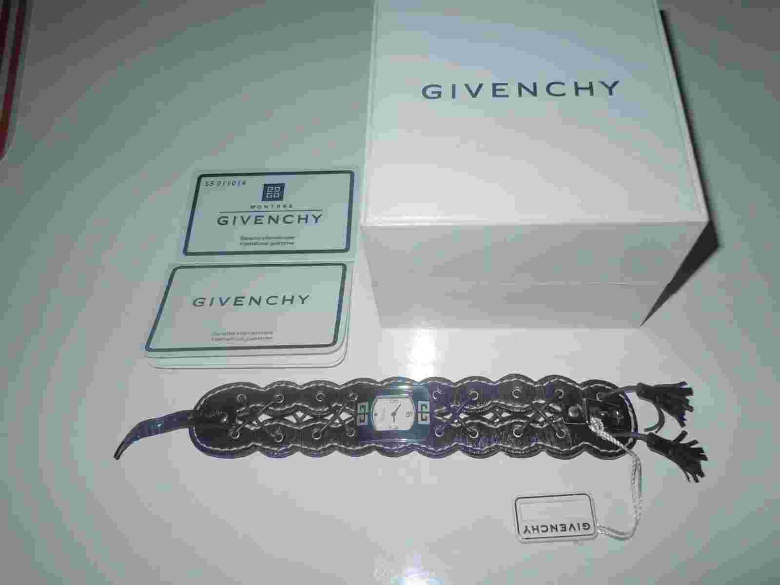 GIVENCHY PARIS FASHION STAINLESS STEEL WOMENS VALENTINES DAY WATCH