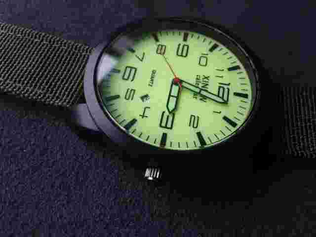 Mens XI New Military Style Mens Boys Quartz Watch Calendar Canvas Strap