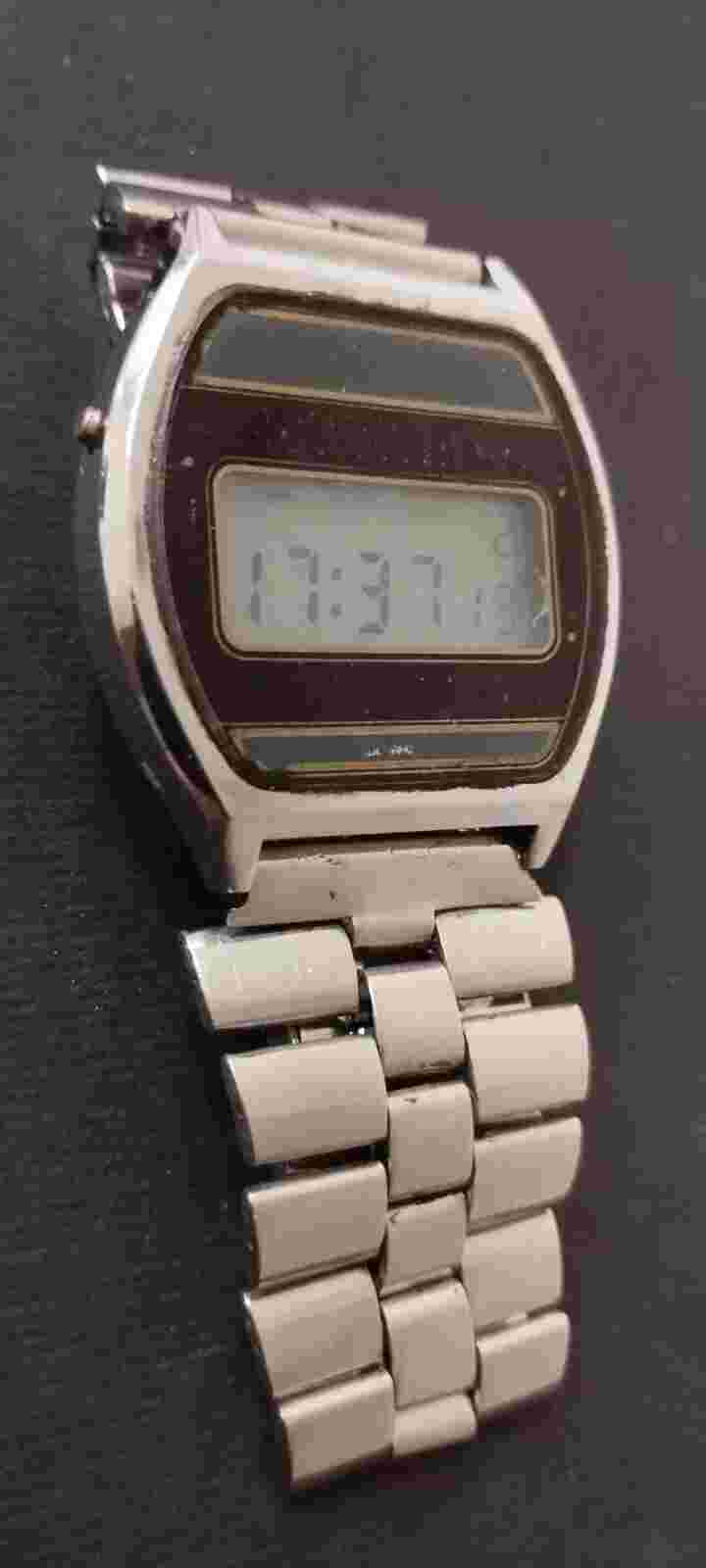 Elektronika 5 LCD Digital vintage quartz USSR Soviet mens watch, watch in...