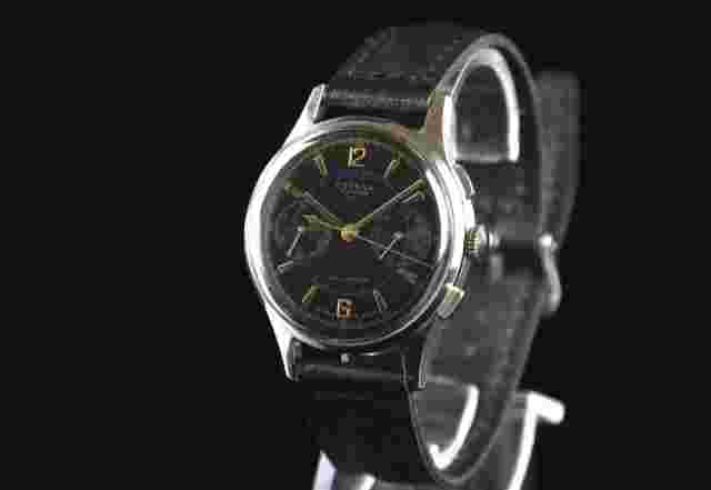 Soviet vintage men's mechanical wristwatch  Chronograph STRELA (1 MCHZ Kirov)