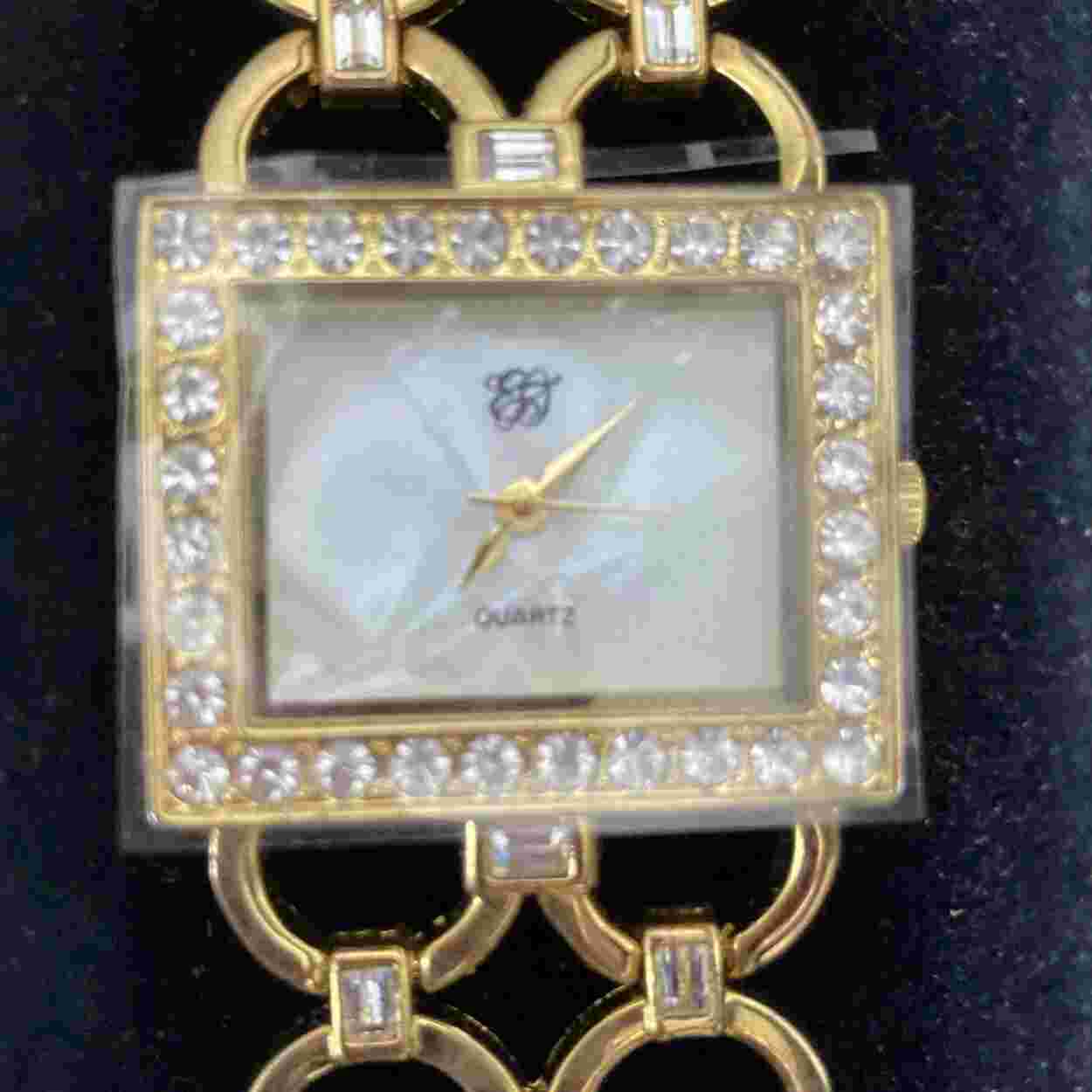 Elizebeth Taylor White Diamonds Watch