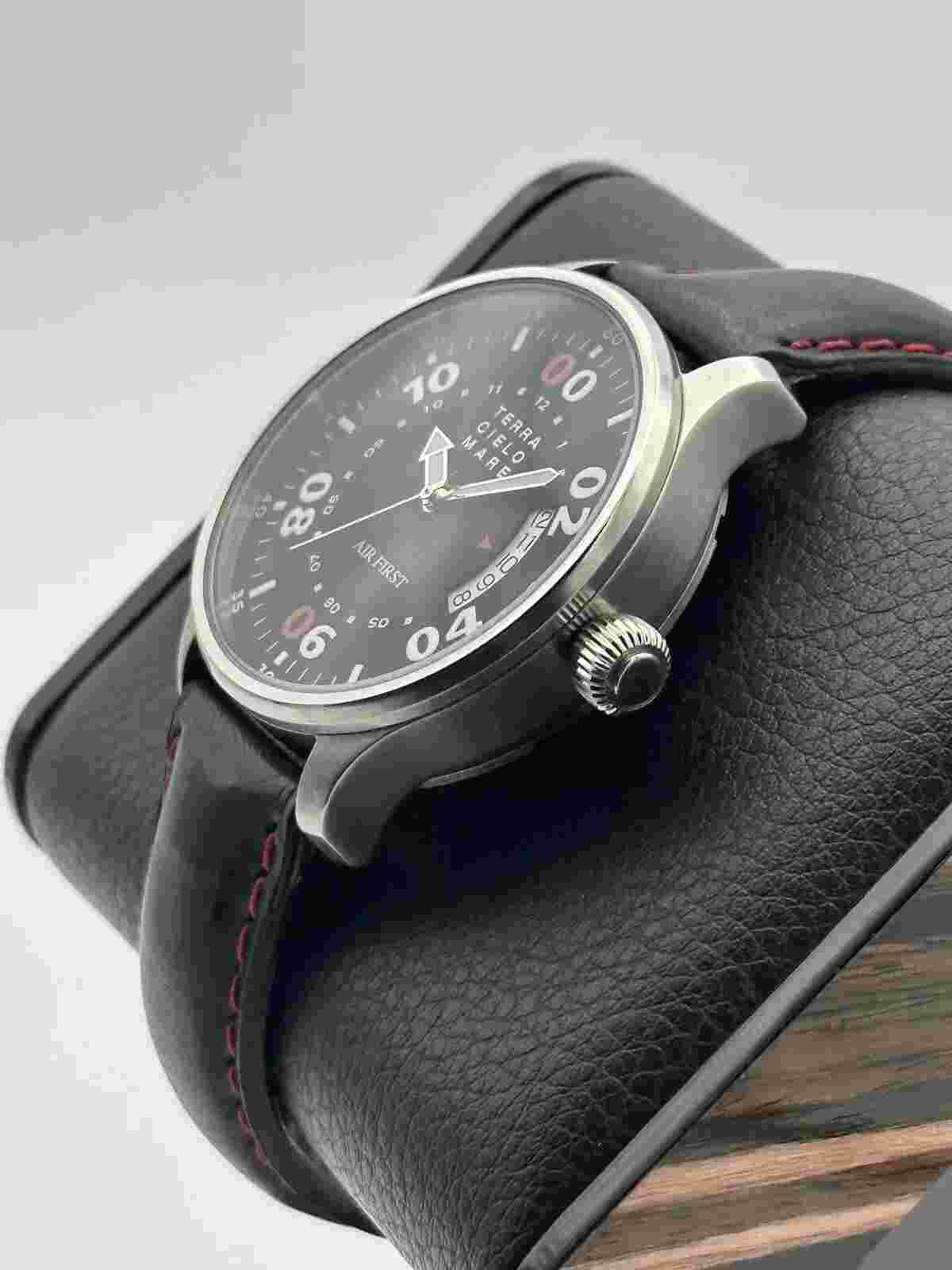 Terra Cielo Mare TCM Air First Harrier AV8 Swiss ETA 2824 Automatic 42mm