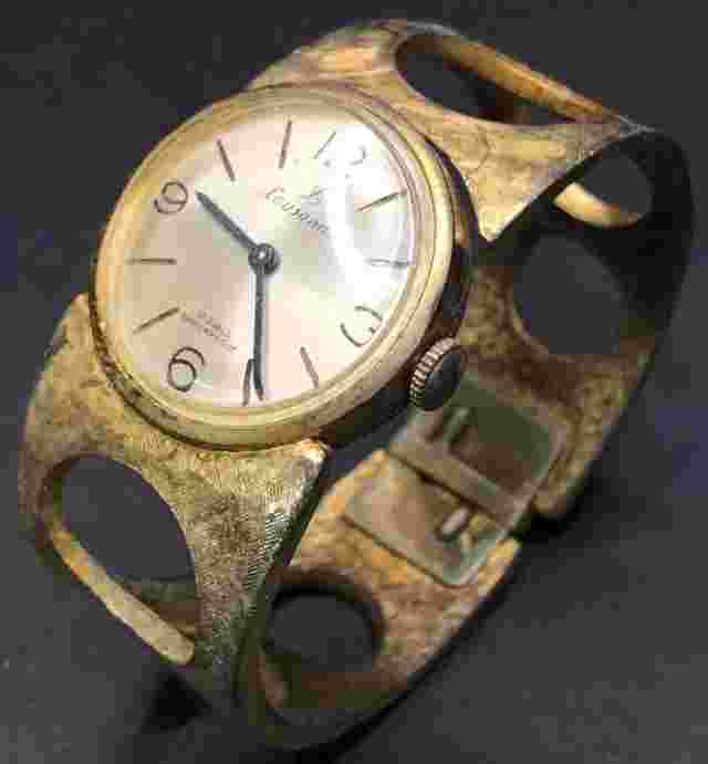 Vintage Women's Lausanne Analog Watch - Untested May Need Battery/Repair