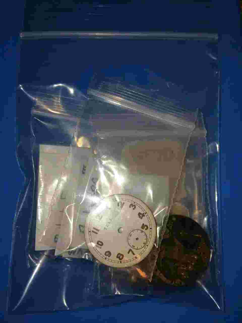 ANTIQUE VINTAGE SWISS  WW11 MILITARY TRENCH WATCH DIAL/MOVEMENT FEF (S2)