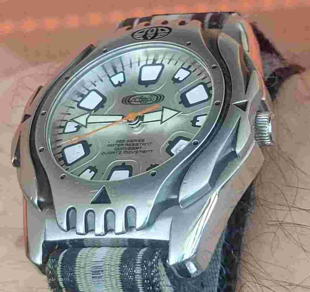 Vintage Animal ' W029 Series Watch ' Surf Divers + Original Strap RARE Y2K VGC