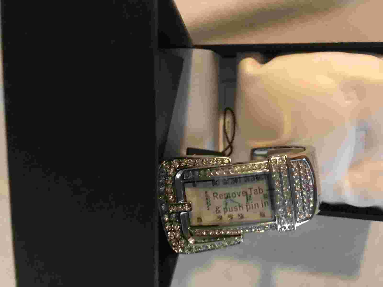 LADIES SILVER CUFF WATCH BY AKRIBOS XXIV QUARTZ ANALOG WATCH AK563 $425 EXQUISIT