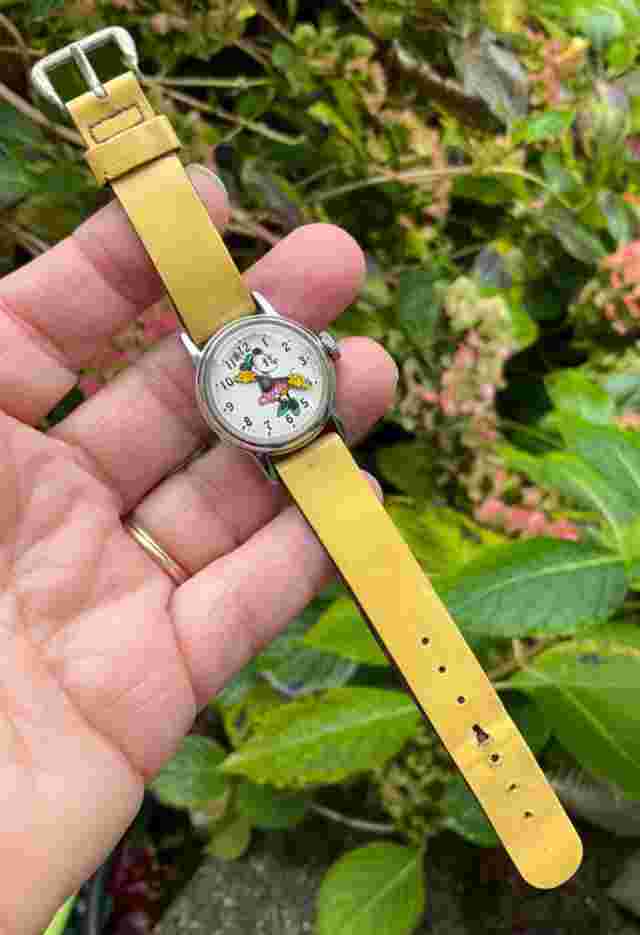 Vintage 60s 1960s Watch Wristwatch MINNIE MOUSE Walt Disney Prod See Desc