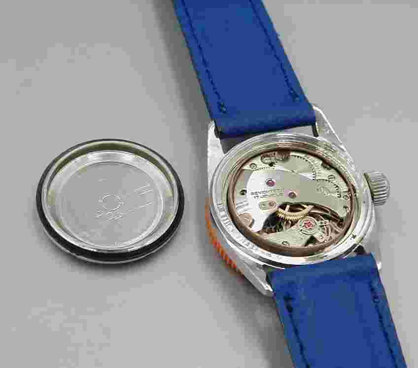 ELOGA LADIES SCUBA DIVER WRIST WATCH MANUAL WIND PERFECTLY SERVCIED! 1977