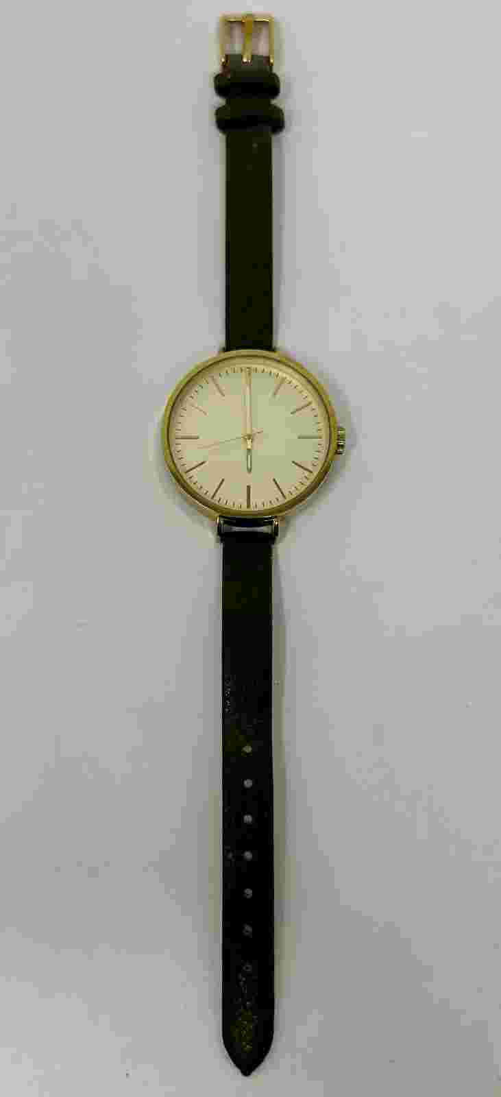Women's H&M Quartz WR Analog 40mm Dial Causal Round Watch H & M 165657 Leather