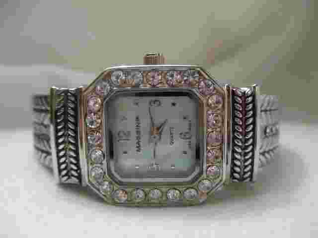 Massini Analog Wristwatch with a Cuff Band and Quartz Movement