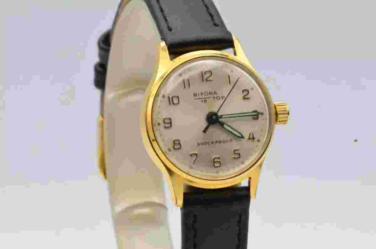 Bifora Handaufzug Women Watch Vintage 26mm Nice Condition with Leather Band