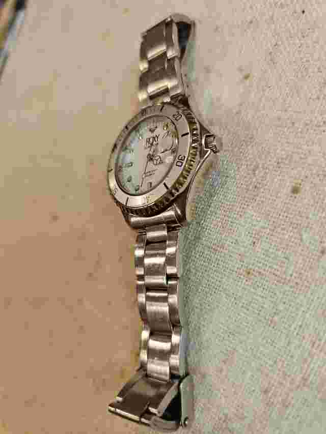 Women's Roxy  Quicksilver Diver's Watch Silvertone *FOR PARTS