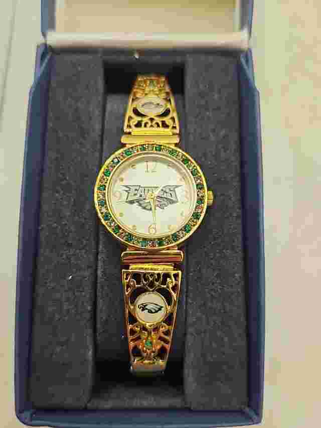 Bradford Exchange Womans Eagles Watch New In Box. K8