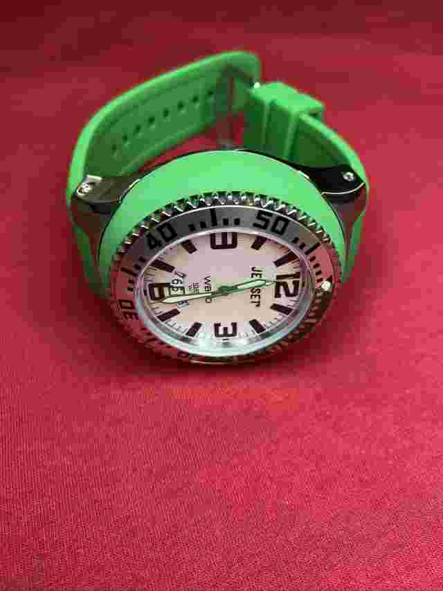 Jet Set Heavyweight Oversized Men's Wrist Watch Wb30 J5444