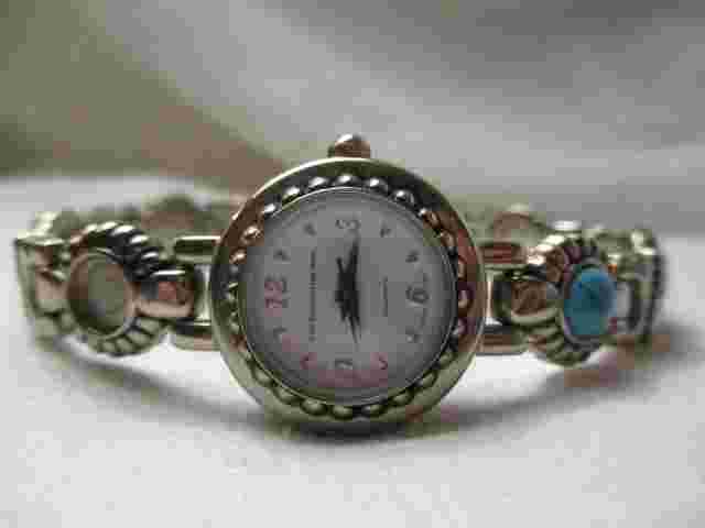 No Boundaries Analog Wristwatch with Quartz Movement