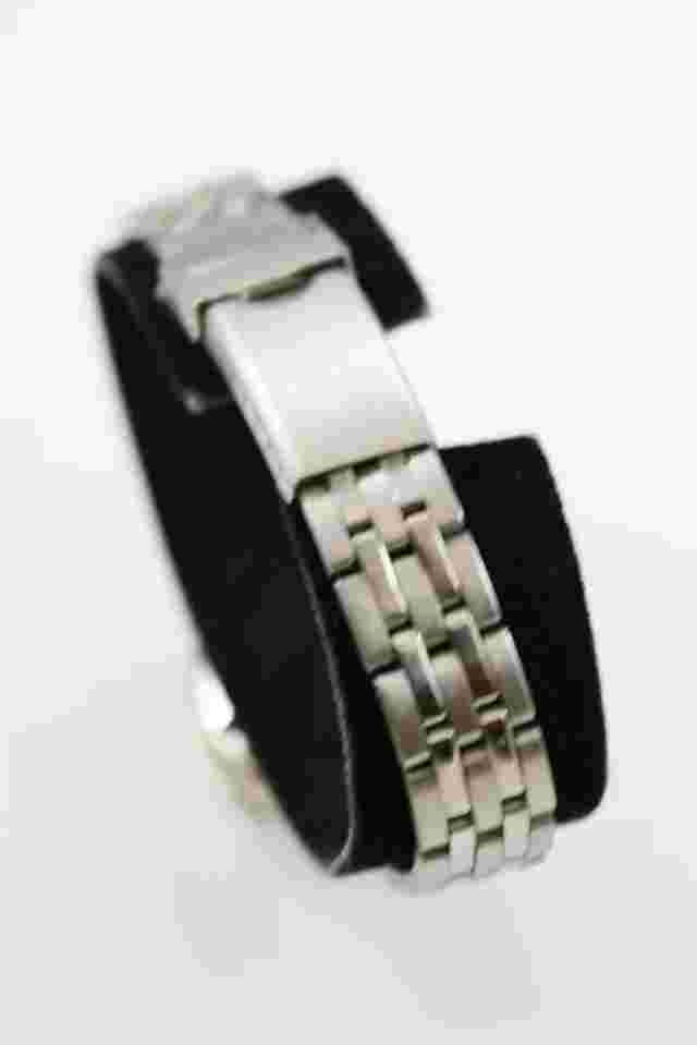 Relic Wet Watch Women Silver Stainless Steel 50m Water Res Battery Aqua Quartz