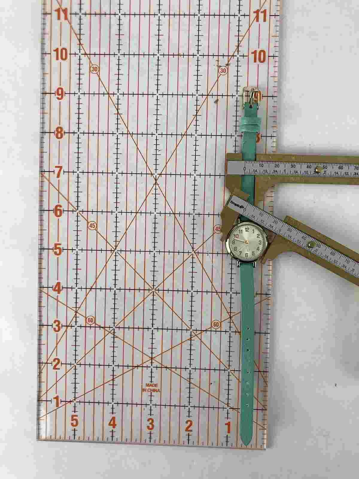 Folio FMDWS137 25mm Gold Tone Quartz Watch w/Aqua Band & Battery