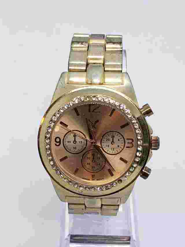 American Eagle Outfitters 40m watch 16550 107 Women's Watch Needs A BATTERY