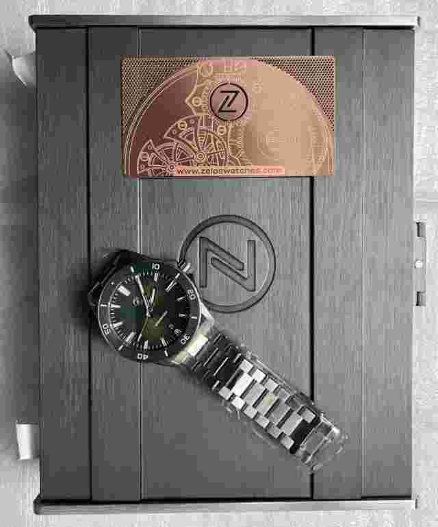 New Zelos SPEARFISH 40MM DIVER ANTIQUE GREEN SS 200m Watch - DEALER & WARRANTY