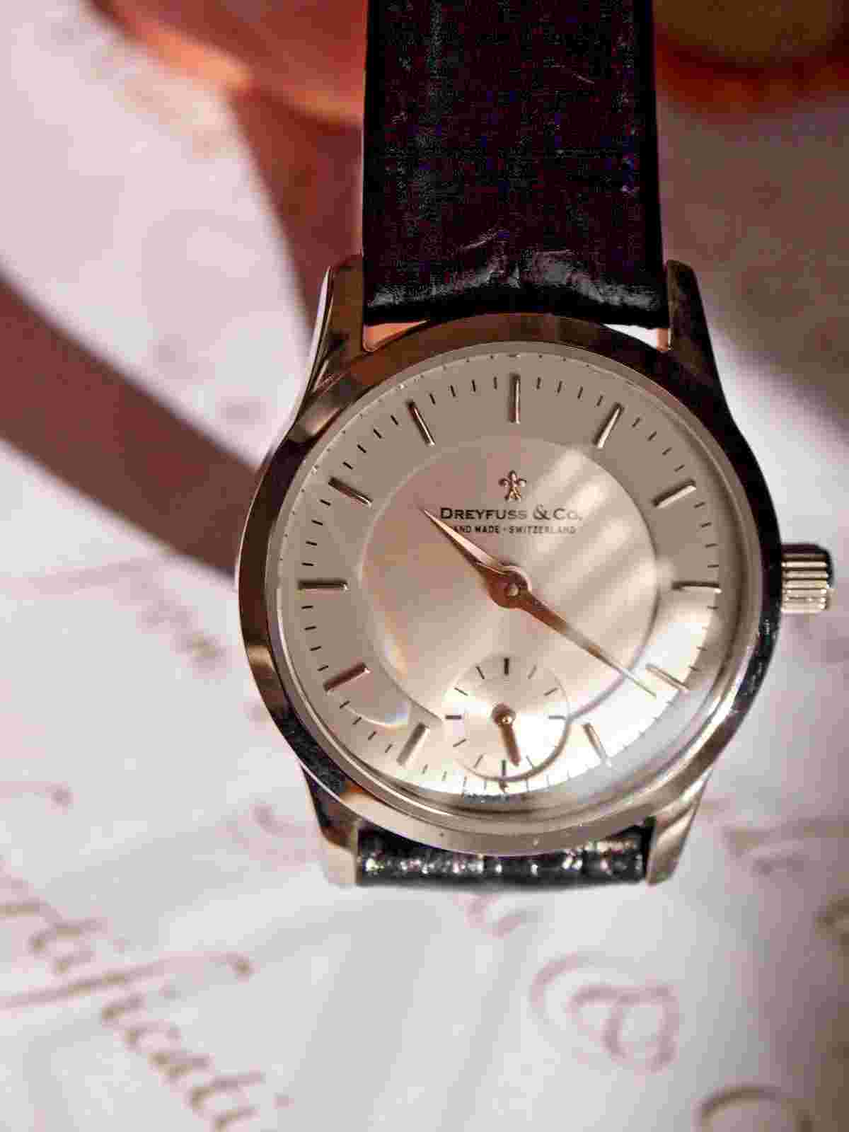 Dreyfuss and co Ladies 1946 watch with original box certificate and brochures