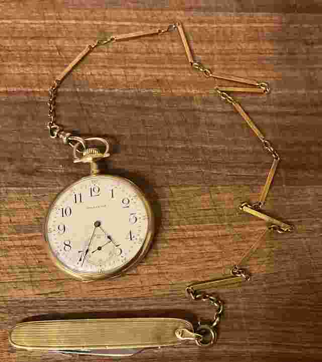 Waltham 1910 Pocket Watch 17 Jewels Grade 230 14k Gold W/  Chain & Pocket Knife