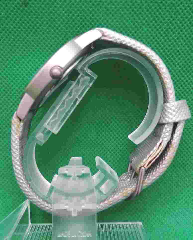 Hello Kitty Dead Battery 90'S Casual Watch EvP49