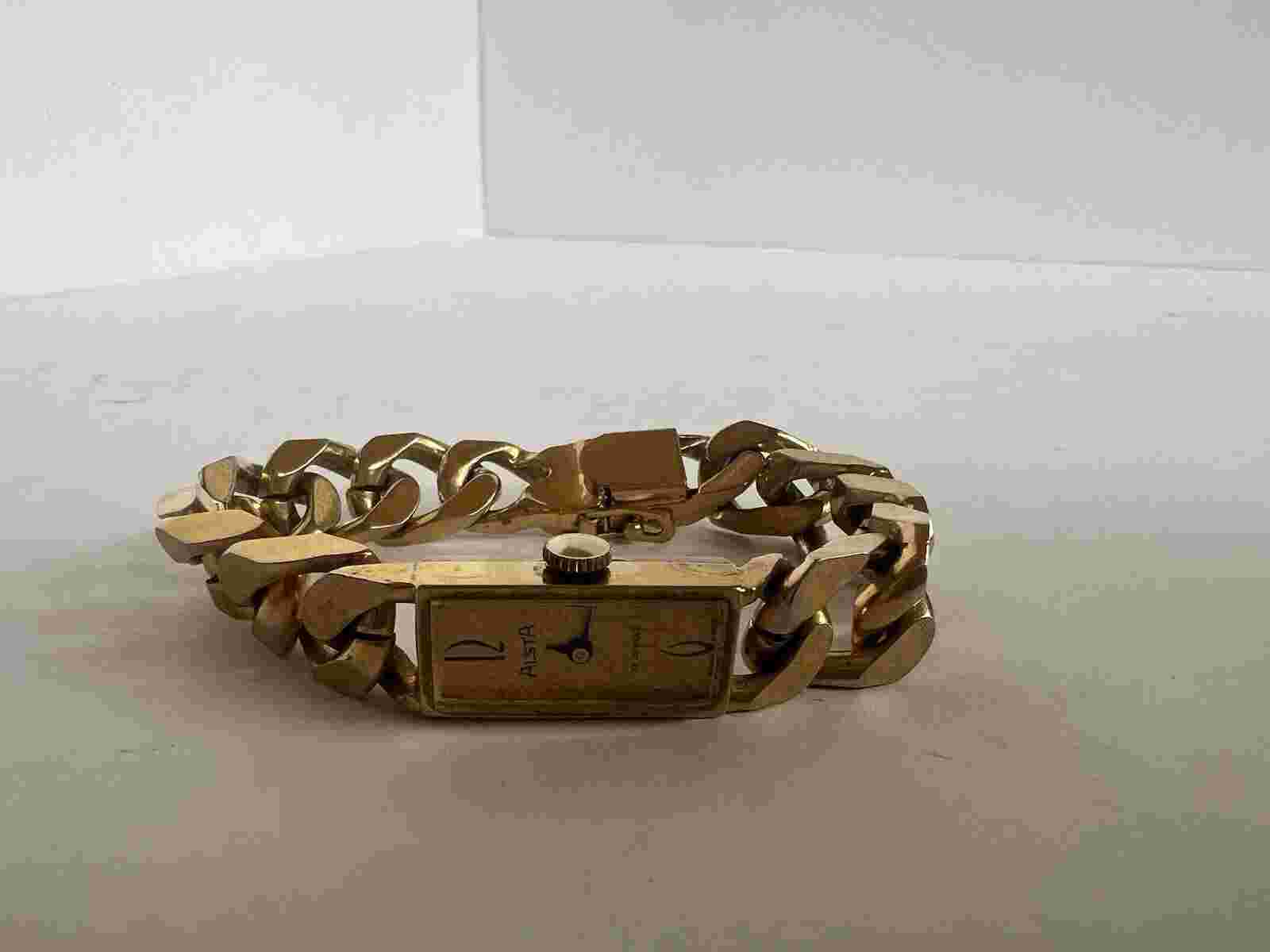 Vtg ALSTA 17 Jewel Gold Tone Women’s Watch Manual Wind Bracelet