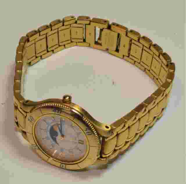Citizens Noblia Moon Phase Calendar women quartz Gold color watch 6085-G05190