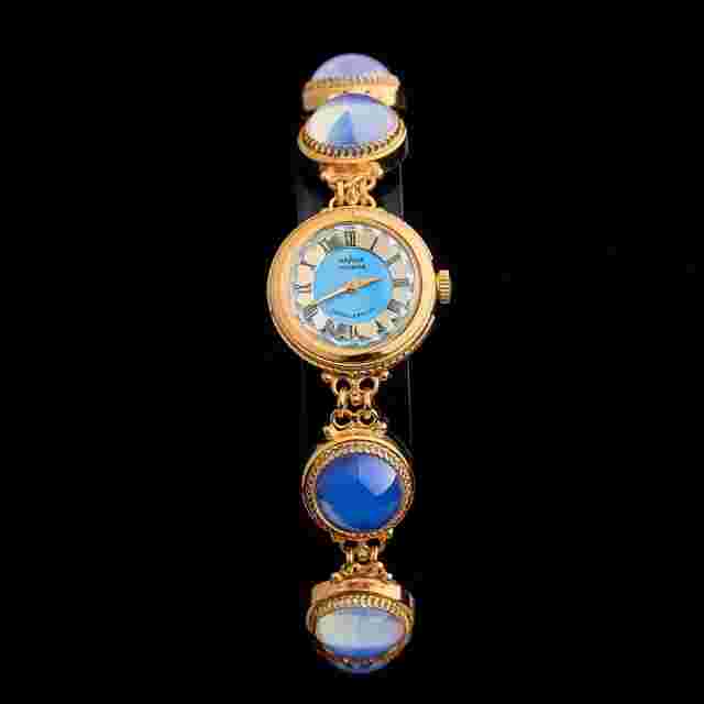 Vintage women's cocktail watches. Soviet Watch Ladies CHAIKA. Chaika 17 jewels