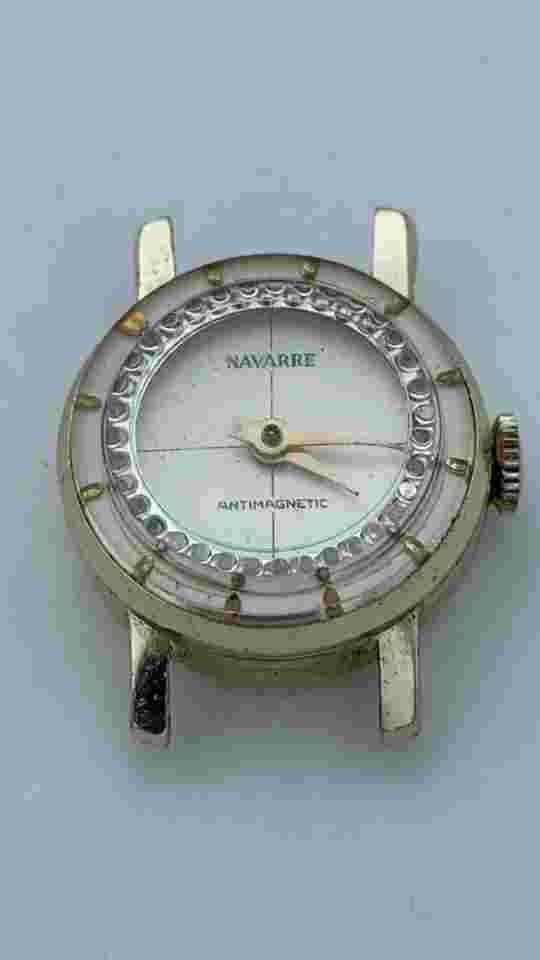 Vintage Navarre Watch Women Moving Crystal Silver Tone Manual Wind