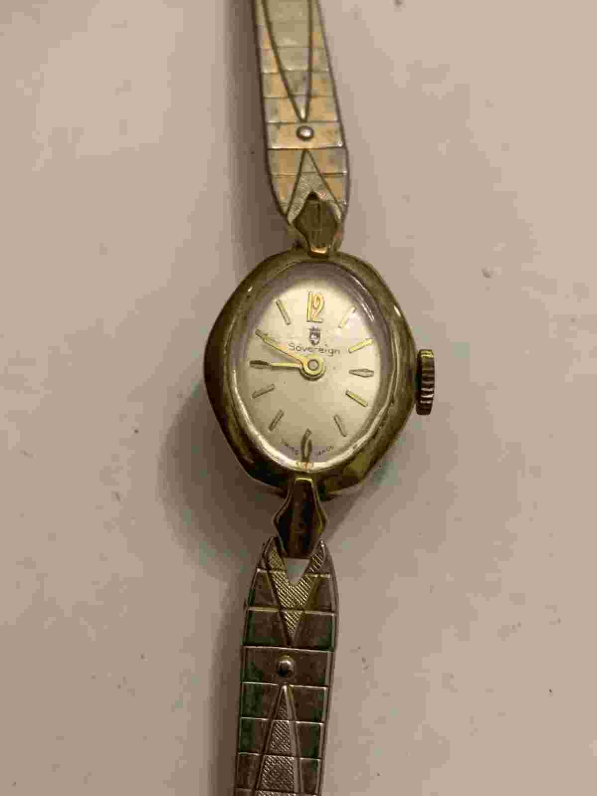 Vintage Sovereign Swiss Made Gold Tone Ladies Wristwatch