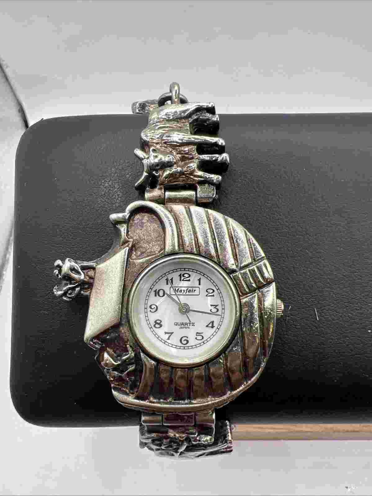 Mayfair Quartz Watch Noah’s Ark Band Design