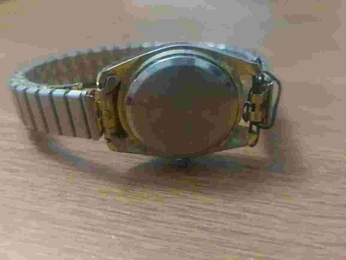 M.Z. Berger Vtg.  Women's Watch WS81 415 PC21 Gold Tone Japan Movt. For Parts